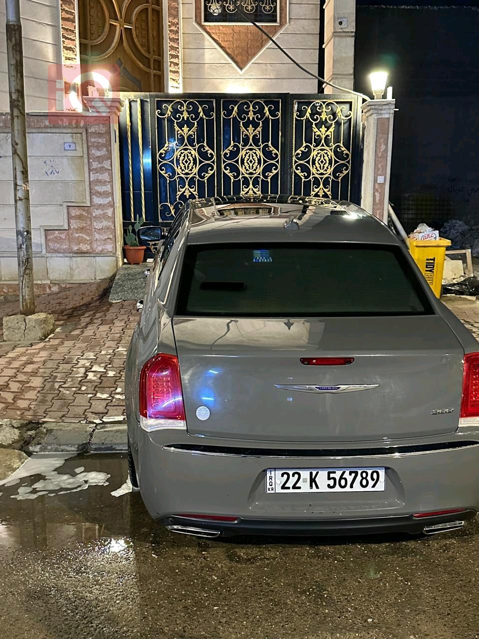 کرایسلەر 300